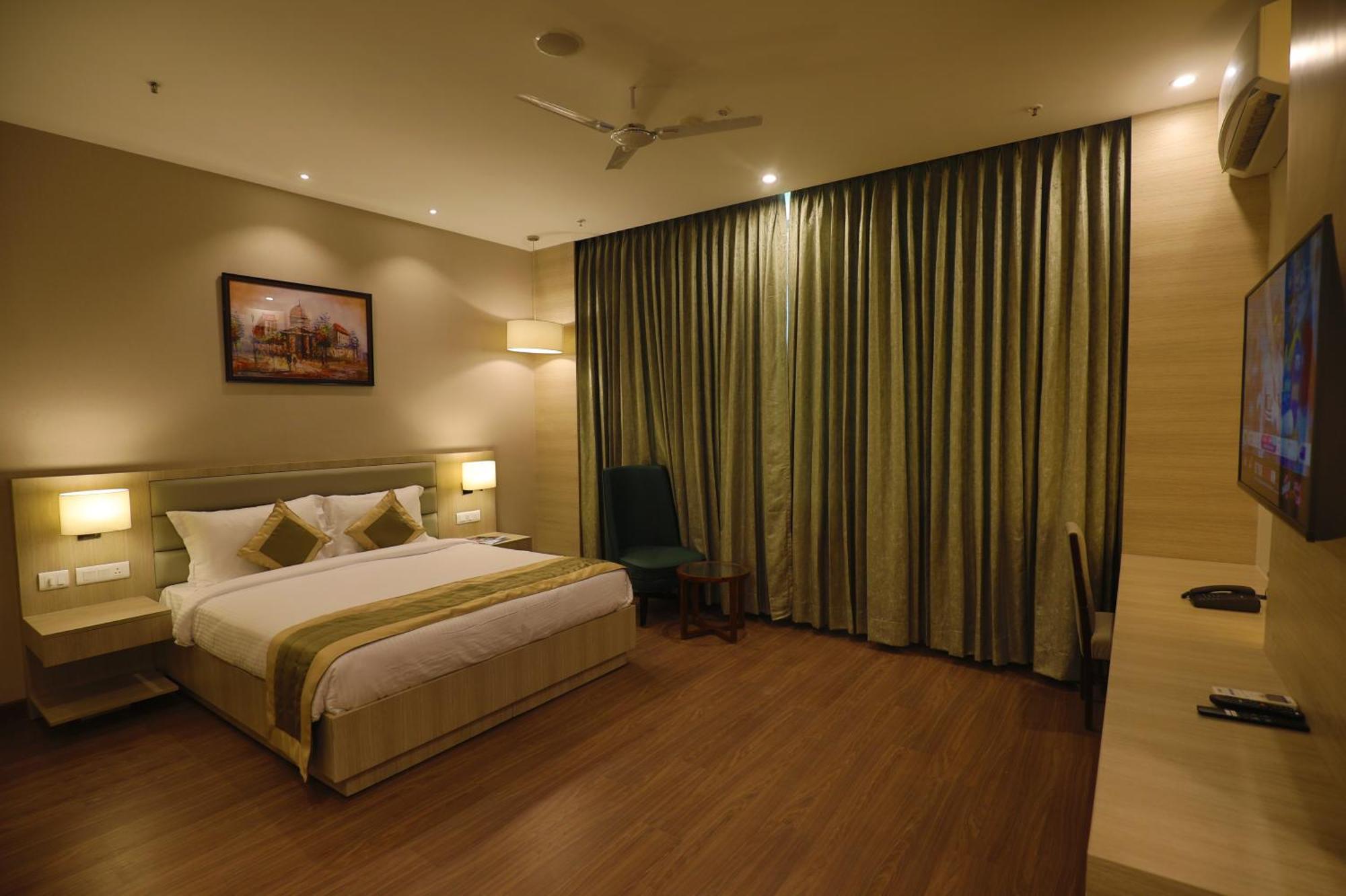 Goa Country Club Hotel Gurgaon Buitenkant foto