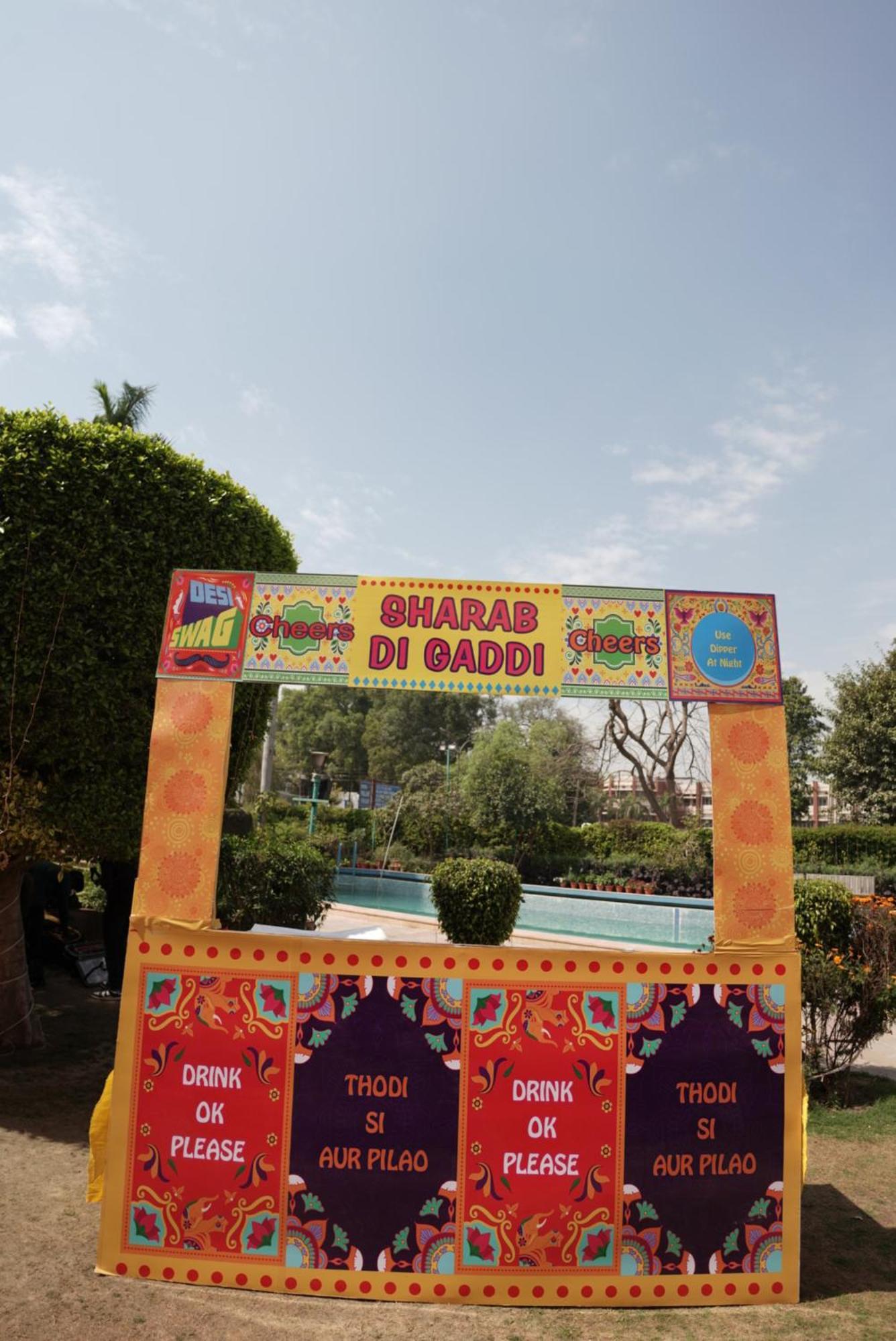 Goa Country Club Hotel Gurgaon Buitenkant foto